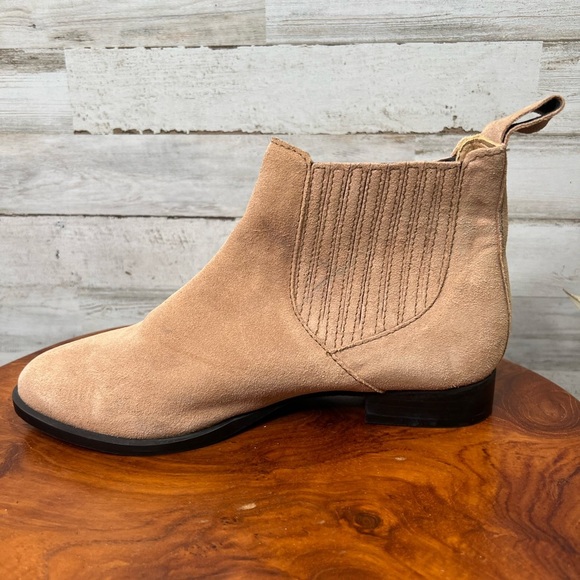 Jack Rogers Women's Brown Tan Suede Pippa Chelsea Booties Size 5.5 Ankle Casual - Picture 8 of 16